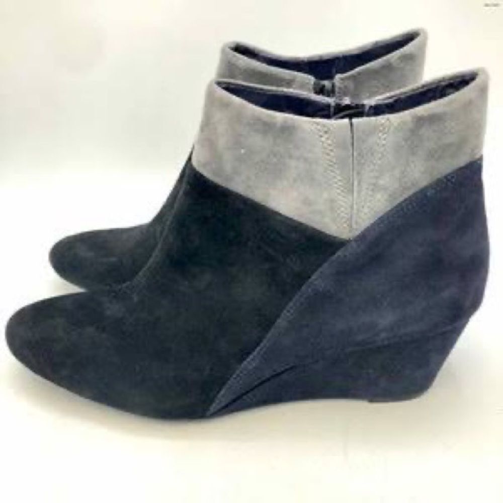 Vaneli Gray Black Navy‎ Suede leathe Wedge Booties